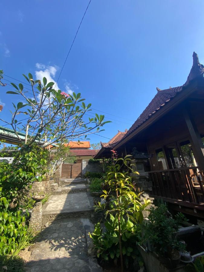 Lembah Bhucarya Hotel Lembongan Esterno foto