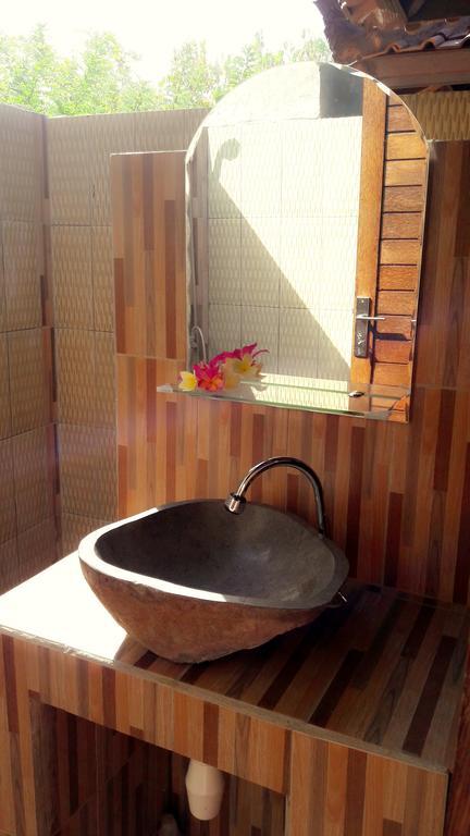 Lembah Bhucarya Hotel Lembongan Esterno foto