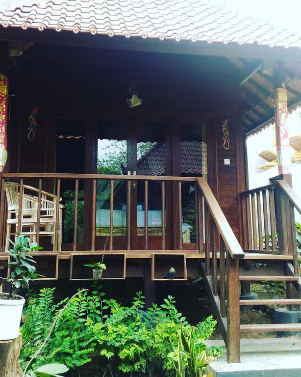 Lembah Bhucarya Hotel Lembongan Esterno foto