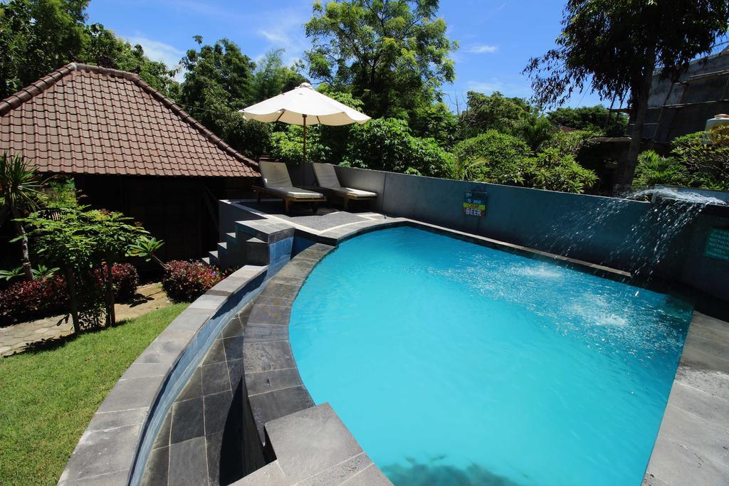 Lembah Bhucarya Hotel Lembongan Esterno foto